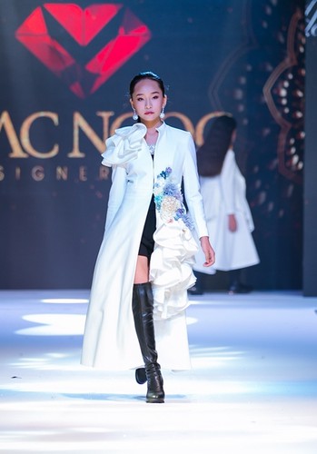 designer dac ngoc debuts collection during bangkok kids fashion show hinh 4