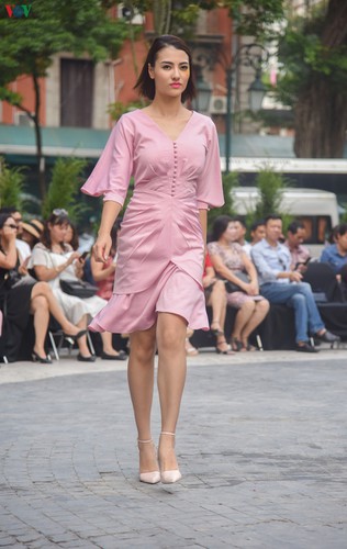 vietnam fashion week spring/summer 2020 opens to fanfare in hanoi hinh 11