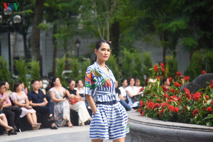 vietnam fashion week spring/summer 2020 opens to fanfare in hanoi hinh 14