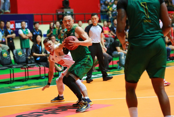 saigon heat wins first ever vba league trophy hinh 3