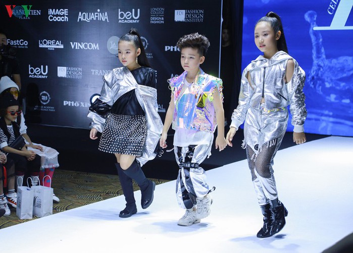 designers poised to debut fashion collections at vietnam international fashion week hinh 8