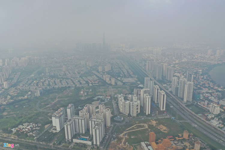 citizens of hcm city wake to a city blanketed in thick fog hinh 11