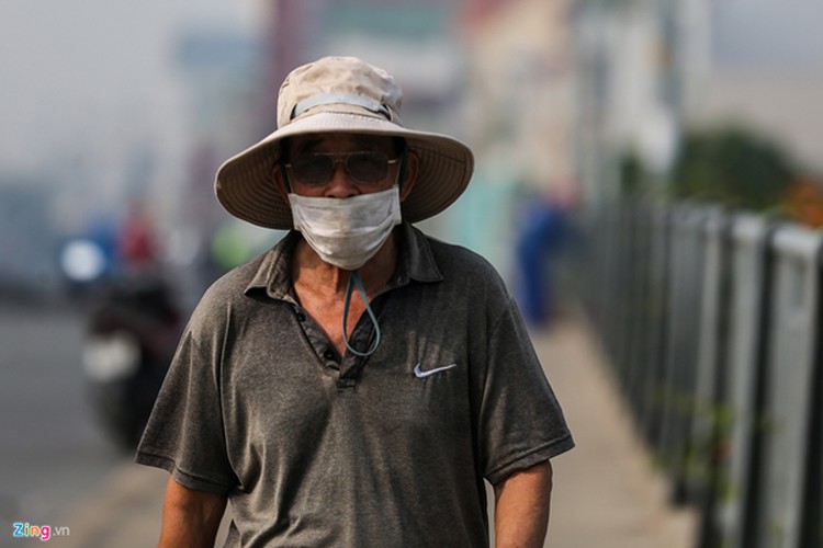 citizens of hcm city wake to a city blanketed in thick fog hinh 5