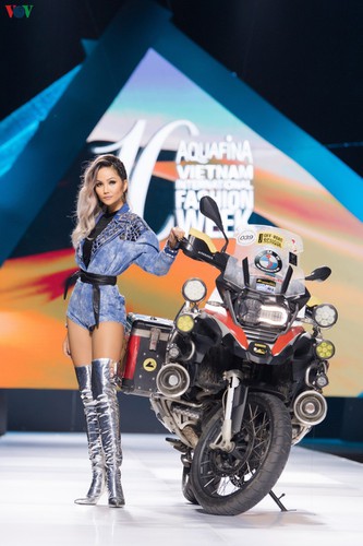 vietnam international fashion week 2019 opens in hanoi hinh 2