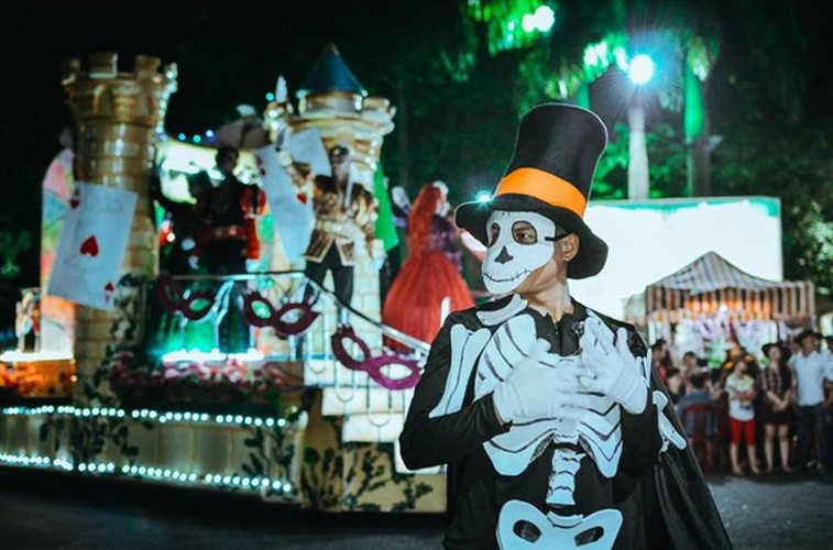 best spots for a halloween hangout in ho chi minh city hinh 7