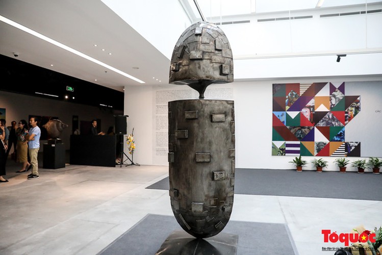 fine artworks from asian artists go on show in hanoi hinh 13