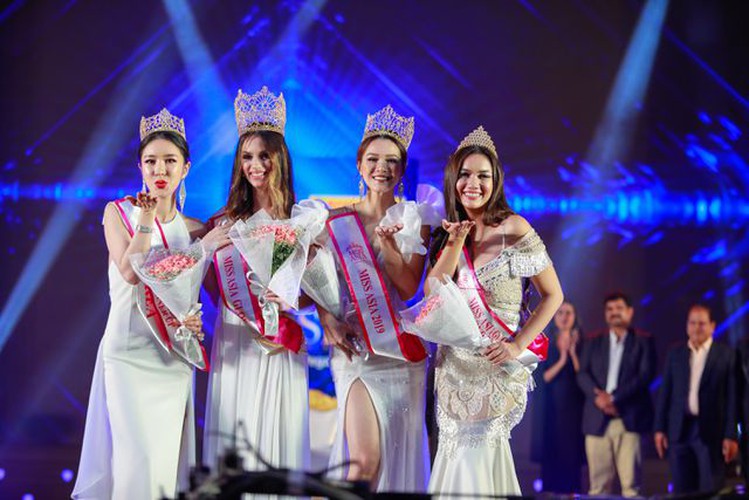 yen trang wins miss asia 2019 crown hinh 3