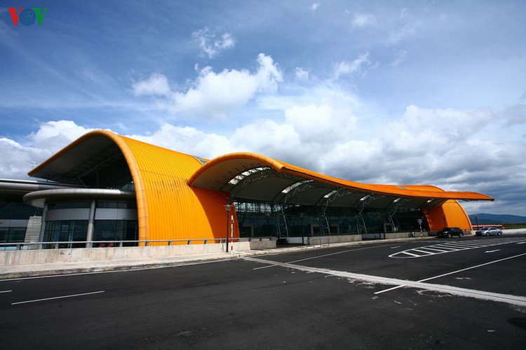 discovering the uniquely designed lien khuong airport hinh 3