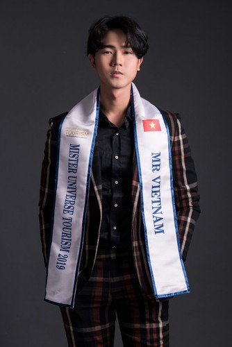 nguyen luan poised to represent vietnam at mister universe tourism 2019 hinh 1