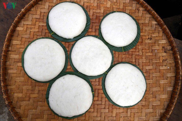 h’mong round sticky rice cakes in northwest vietnam hinh 13