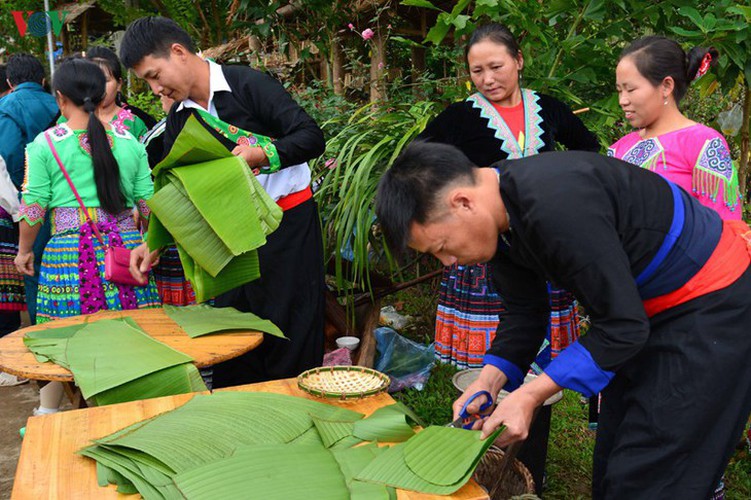 h’mong round sticky rice cakes in northwest vietnam hinh 5