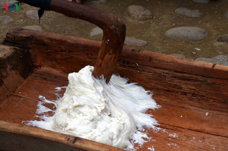 h’mong round sticky rice cakes in northwest vietnam hinh 6