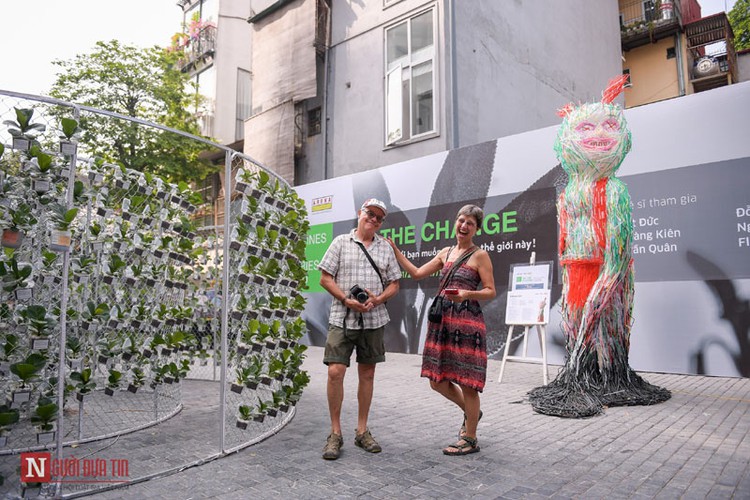 unique exhibition showcasing recycled plastic opens in hanoi hinh 16