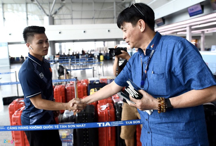 vietnam’s u22s depart from hcm city for sea games 30 hinh 9