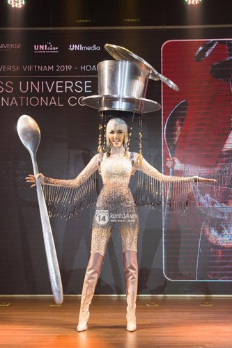 hoang thuy announces national costume choice for miss universe 2019 hinh 6