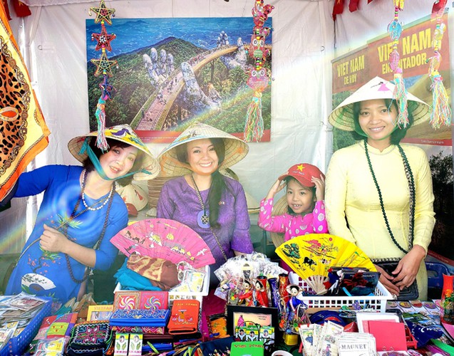 vietnamese embassy joins in second oriental festival in mexico hinh 4