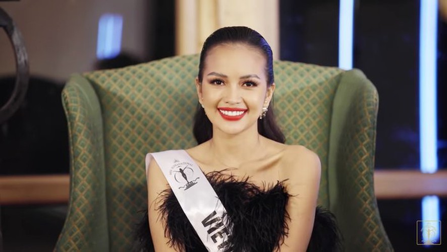 ngoc chau wins first round of suprachat segment at miss supranational 2019 hinh 4