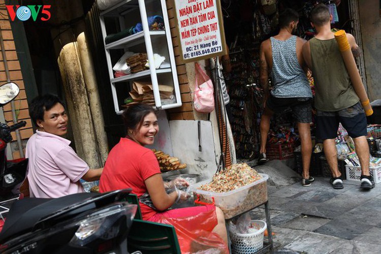 peaceful moments of hanoi hinh 10