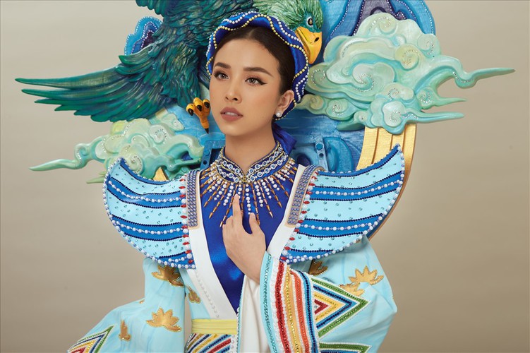 thuy an reveals national costume for miss intercontinental 2019 hinh 2