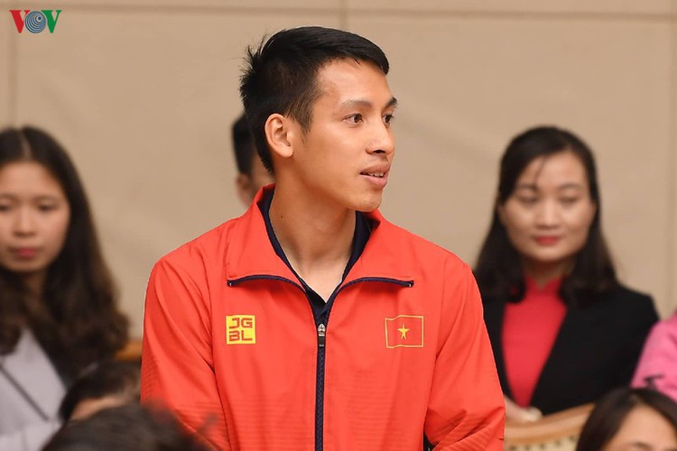 pm hosts welcome party praising vietnamese football’s success at sea games hinh 5