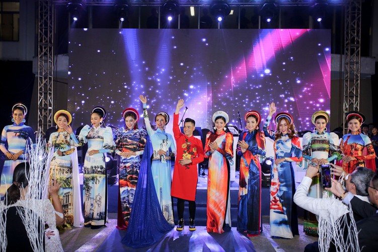 images showcasing world heritage sites featured on traditional ao dai hinh 8