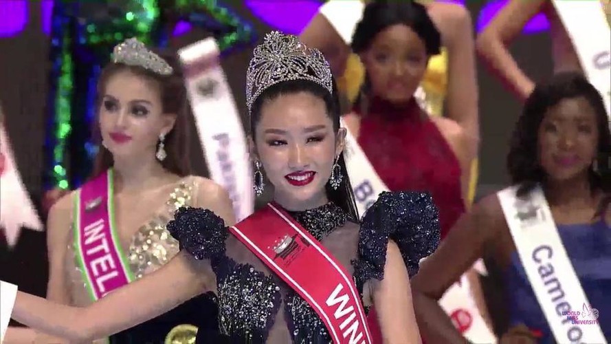 thanh khoa wins world miss university 2019 crown hinh 2