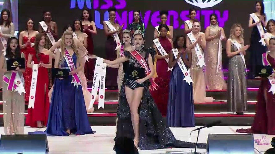 thanh khoa wins world miss university 2019 crown hinh 4