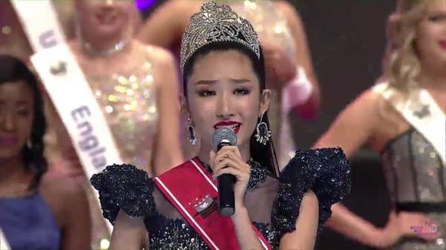 thanh khoa wins world miss university 2019 crown hinh 5