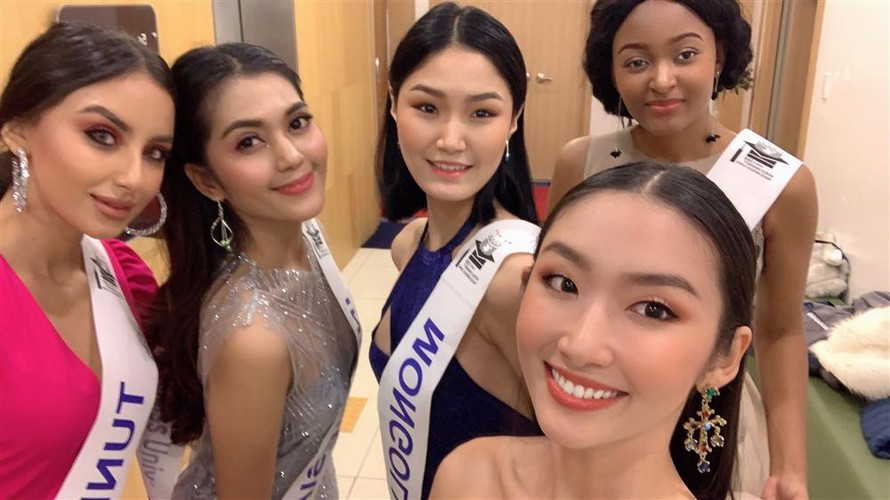 thanh khoa wins world miss university 2019 crown hinh 7