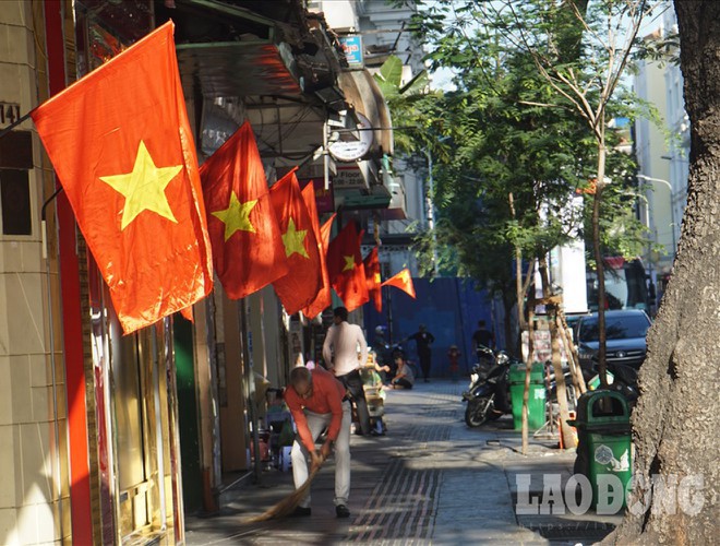 hanoi and ho chi minh city residents enjoy first day of 2020 hinh 20