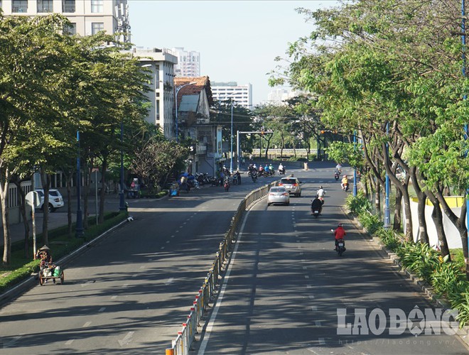 hanoi and ho chi minh city residents enjoy first day of 2020 hinh 21