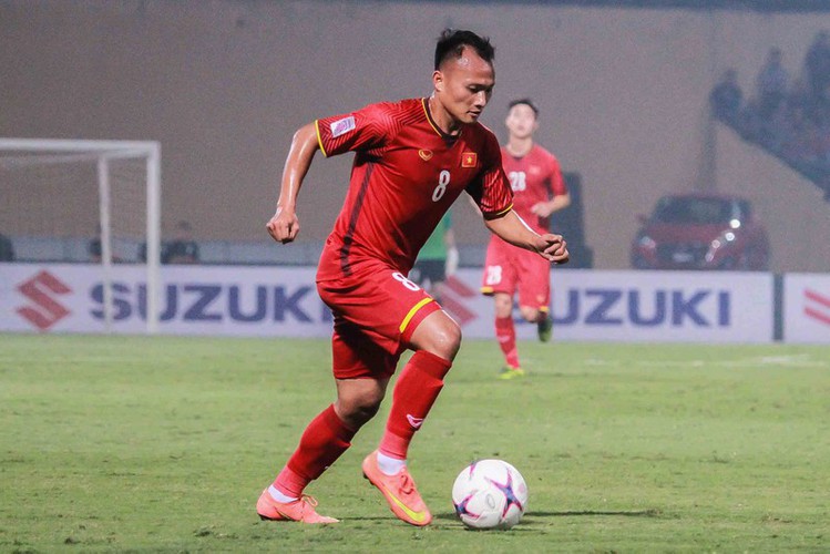 quang hai wins place in asean team of the decade hinh 2