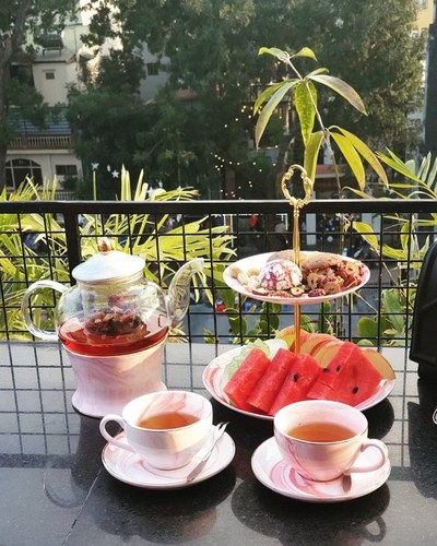 four coffee shops with enchanting view for photography lovers in hanoi hinh 6