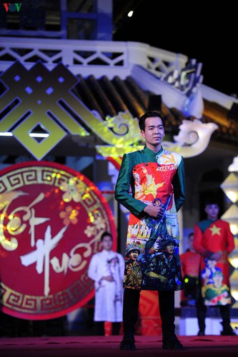 stunning ao dai go on show at tet hue festival 2020 hinh 10