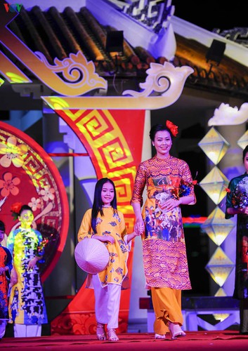 stunning ao dai go on show at tet hue festival 2020 hinh 2