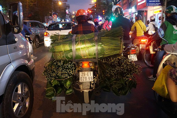 commuters in hanoi poised to face annual tet gridlock hinh 11