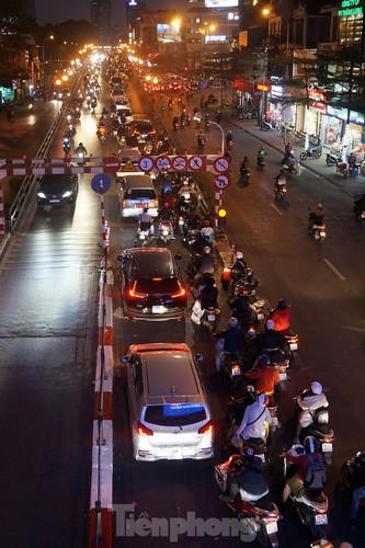 commuters in hanoi poised to face annual tet gridlock hinh 13