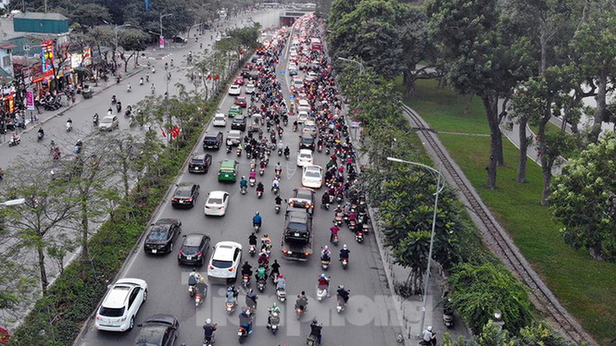 commuters in hanoi poised to face annual tet gridlock hinh 5