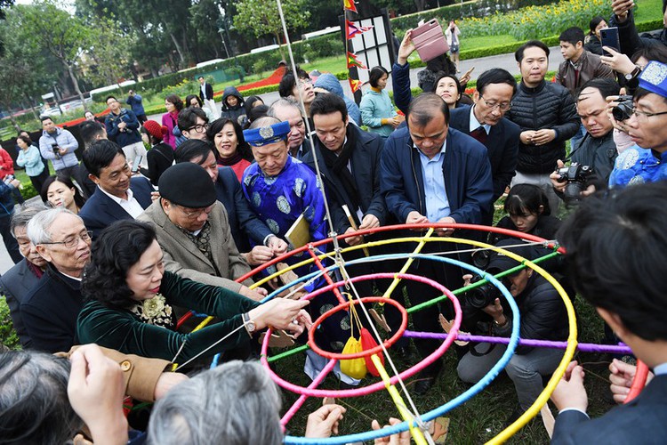 thang long relic site hosts re-enactments of traditional tet rituals hinh 13