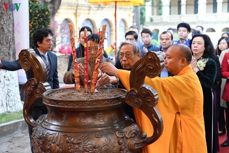 thang long relic site hosts re-enactments of traditional tet rituals hinh 3