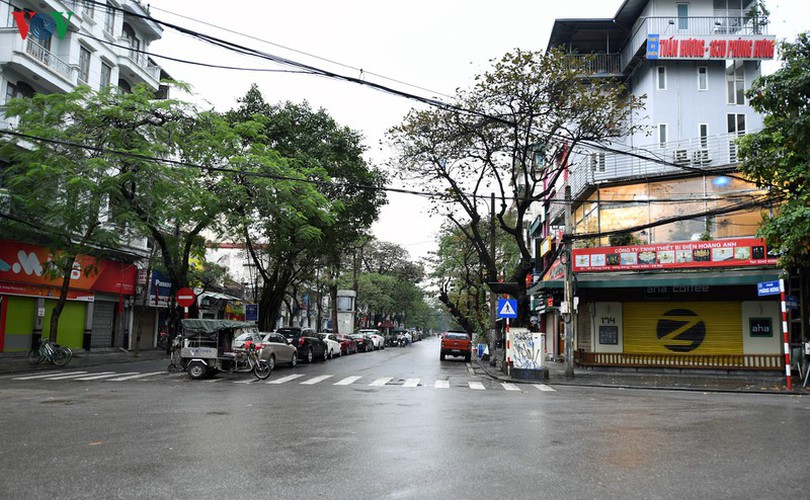 a peaceful hanoi on first day of lunar new year hinh 10