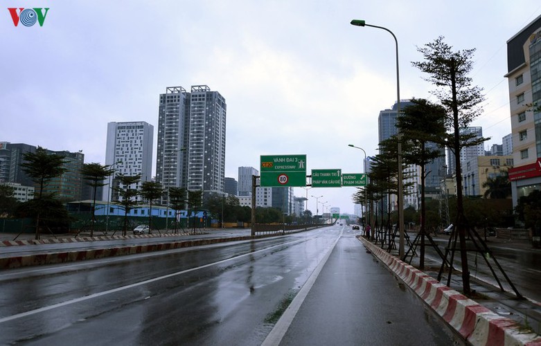 a peaceful hanoi on first day of lunar new year hinh 4
