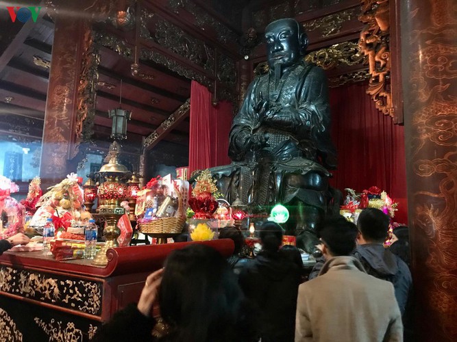 lunar new year visit to pagodas embraces vietnam’s tet tradition hinh 13