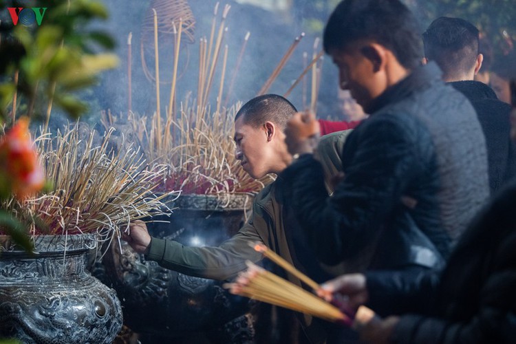 lunar new year visit to pagodas embraces vietnam’s tet tradition hinh 5