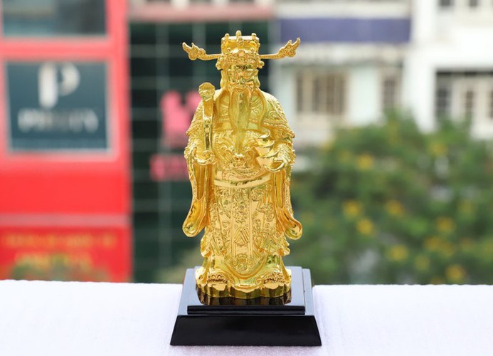 god of wealth day marked by sale of unique gold products hinh 3