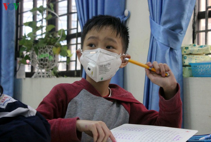 hanoi authorities spray schools with disinfectant to combat ncov infection hinh 16