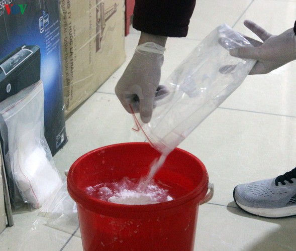 hanoi authorities spray schools with disinfectant to combat ncov infection hinh 7