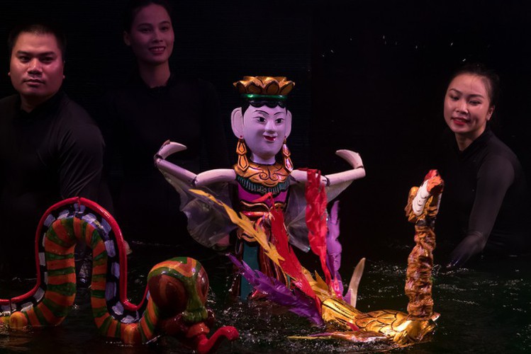 puppeteers breathe new life into puppetry art hinh 1