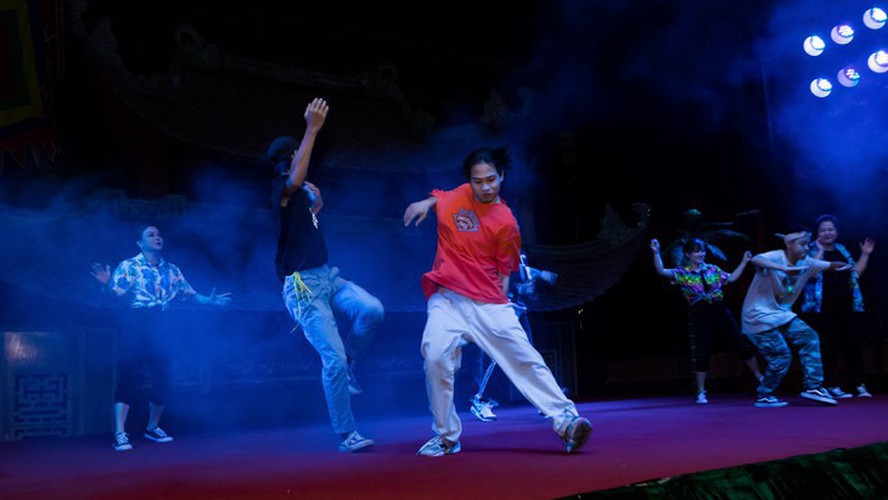 puppeteers breathe new life into puppetry art hinh 5