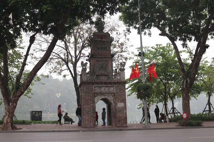 hanoi receives decorative makeover to celebrate party’s founding anniversary hinh 4
